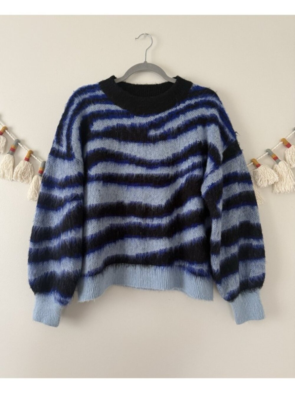 Anthropologie Salma Striped Fuzzy Eyelash Balloon Sleeve Sweater Blue Preppy M